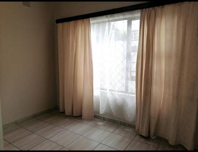 2 BEDROOM TOWNHOUSE FOR SALE IN ARBORETUM